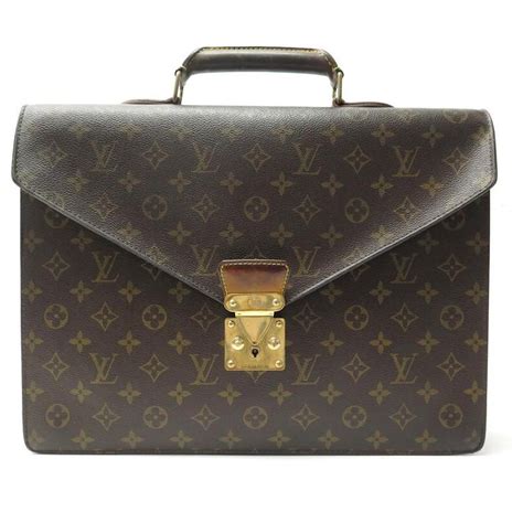 Louis Vuitton embaixador